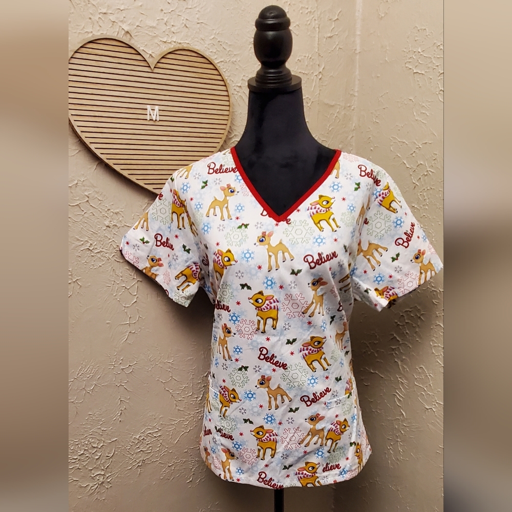 Medium Christmas scrub top